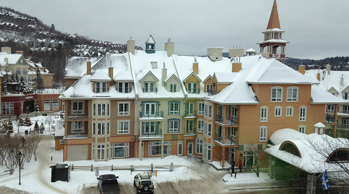 la tour des voyageurs mont tremblant